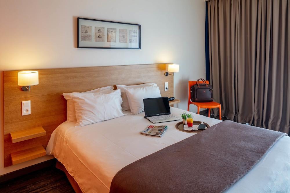 Noemys Toulon La Valette - Hotel Restaurant Avec Piscine Ngoại thất bức ảnh