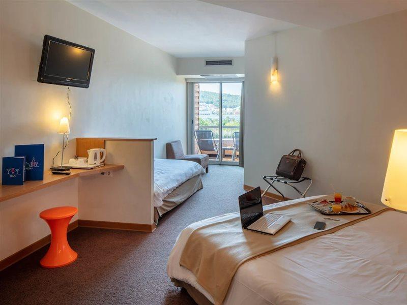 Noemys Toulon La Valette - Hotel Restaurant Avec Piscine Ngoại thất bức ảnh